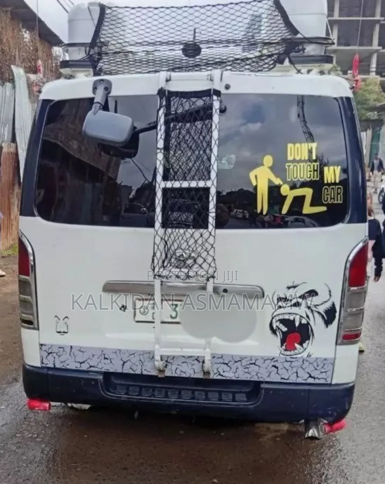 Toyota HiAce 2007 White