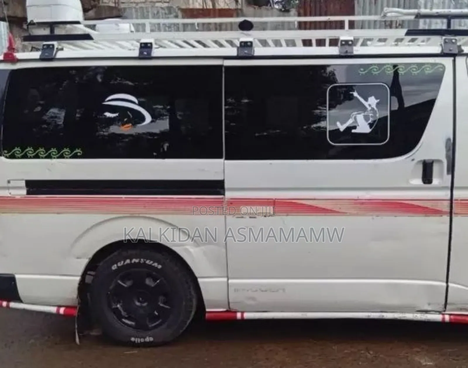 Toyota HiAce 2007 White