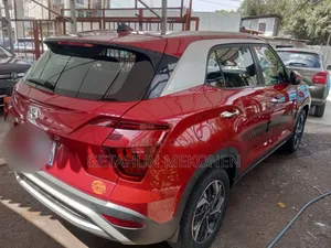 Hyundai Creta 2023 Red