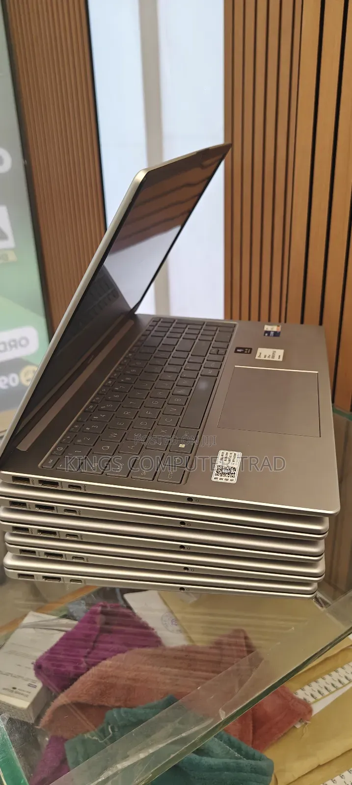 New Laptop HP Stream Notebook 16GB Intel Core I7 SSD 512GB