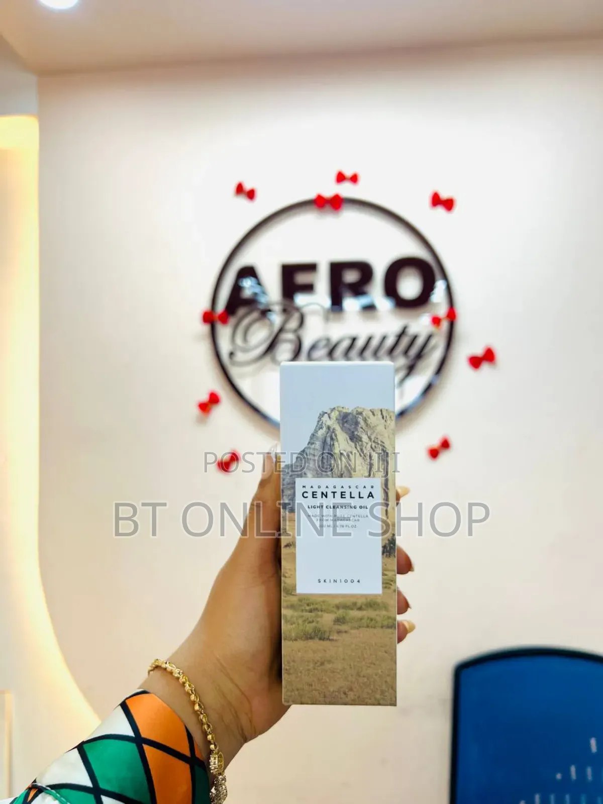 Skin1004 Madagascar Centella Light Cleansing Oil