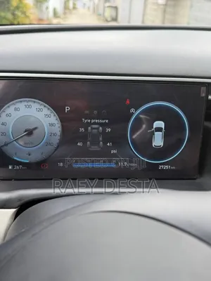 Hyundai Tucson 2023 Silver