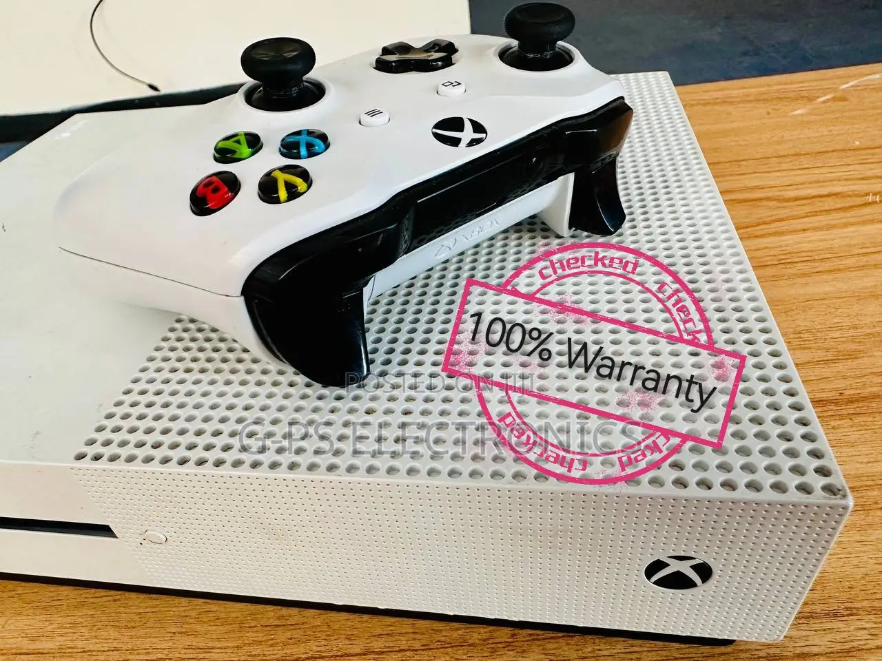 X-Box One S Neat and Almost New Condition