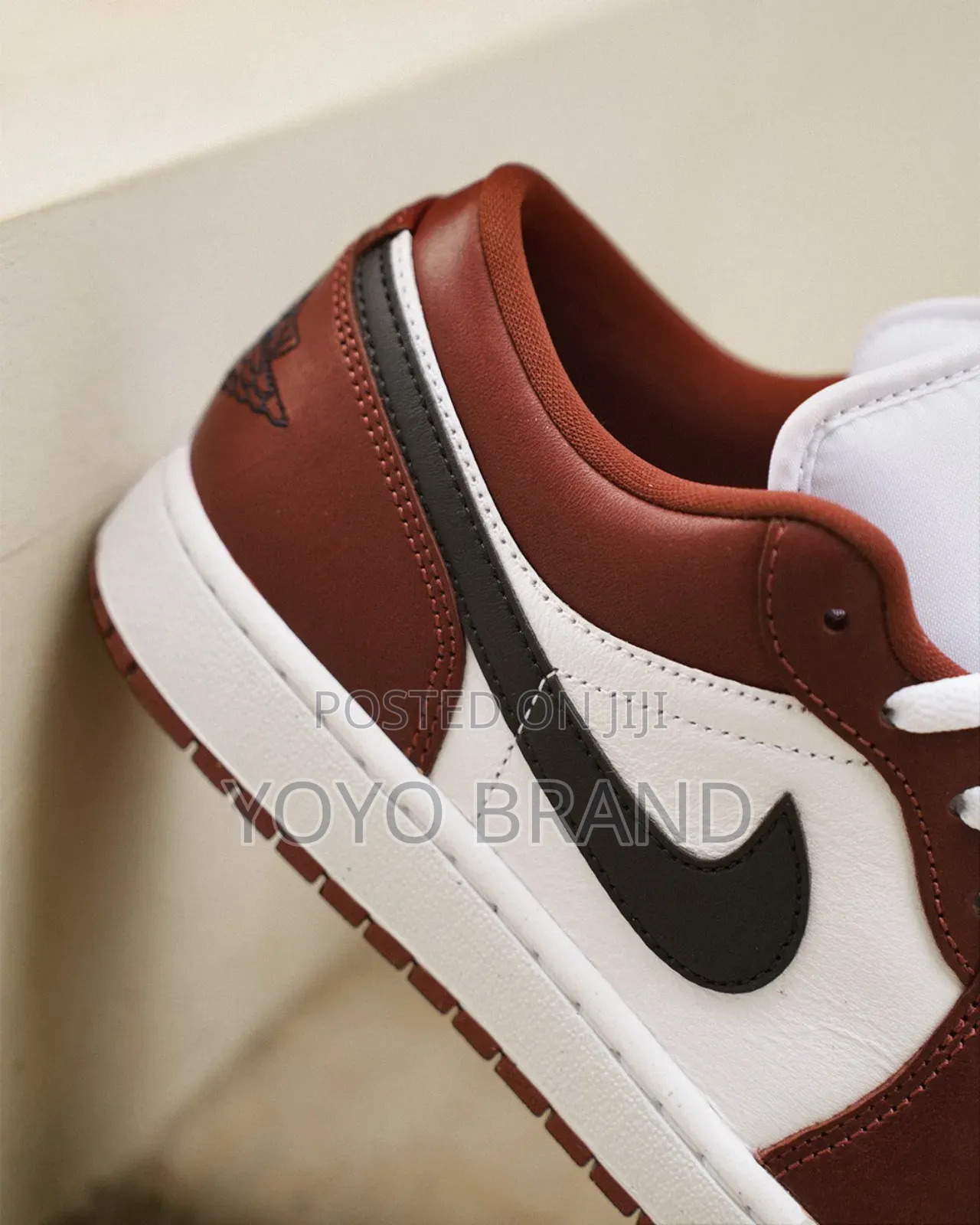 Air Jodan 1 Low Se E Dark Pony Fashion Sneaker