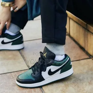 Air Jordan 1 Low Green Toe Green Fashion Sneaker