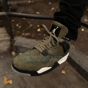 Air Jordan 4 Retro Se Craft Olive Medium Fashion Sneaker