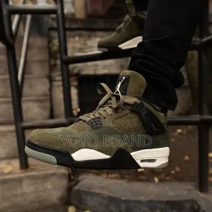 Air Jordan 4 Retro Se Craft Olive Medium Fashion Sneaker