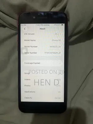 Apple iPhone SE (2020) 64 GB Red