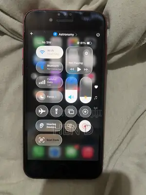 Apple iPhone SE (2020) 64 GB Red