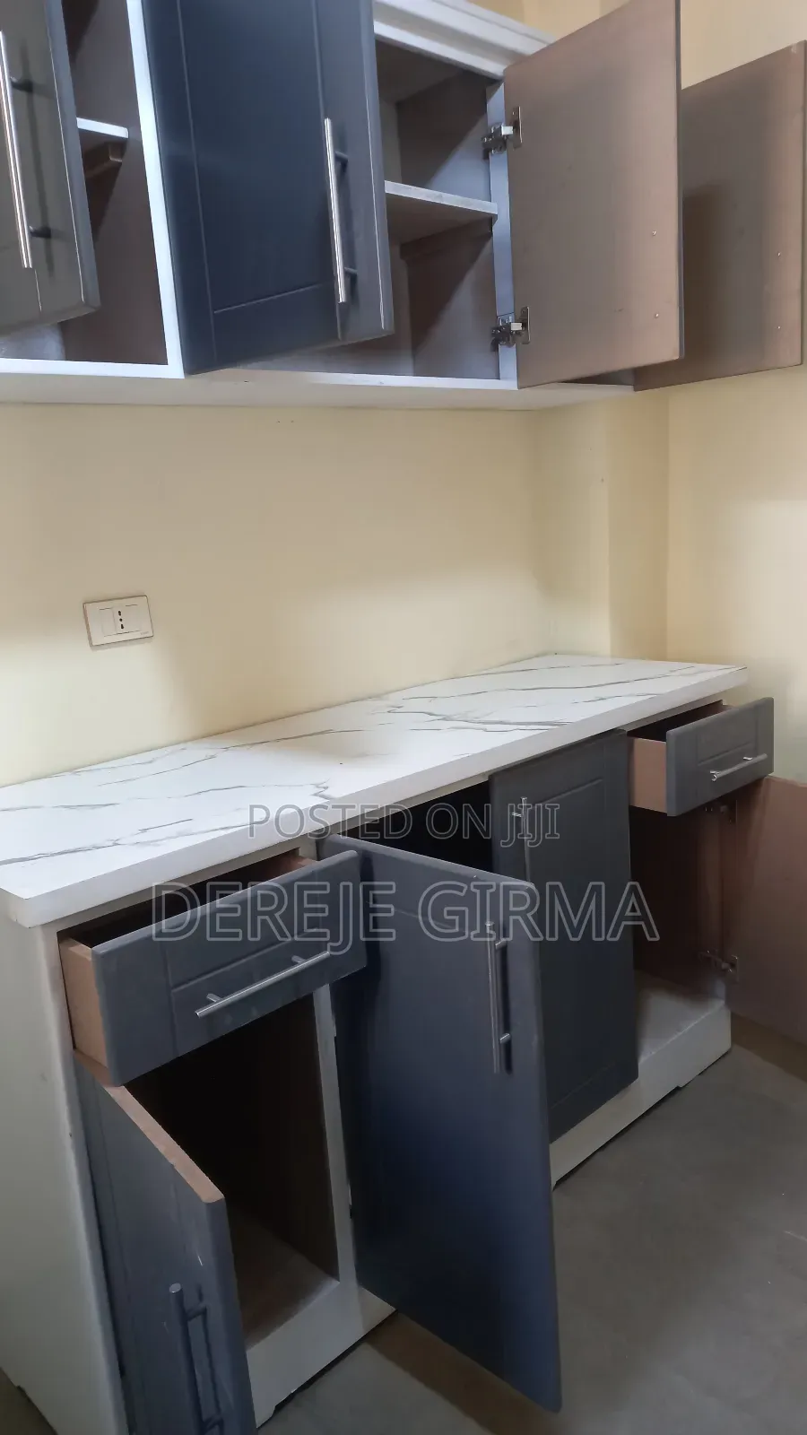 በmdf የተሰራ ሜትር ከ60 ኪችን ከነተሰቃዩ