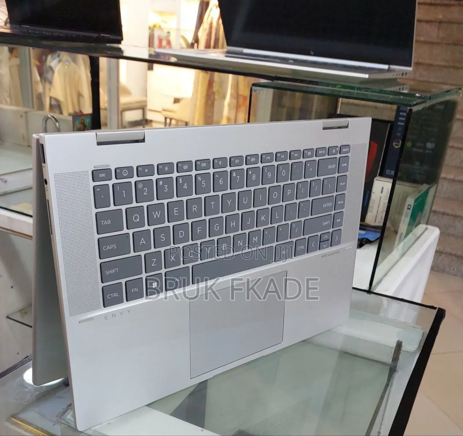 New Laptop HP Envy X360 16GB Intel Core I7 SSD 512GB