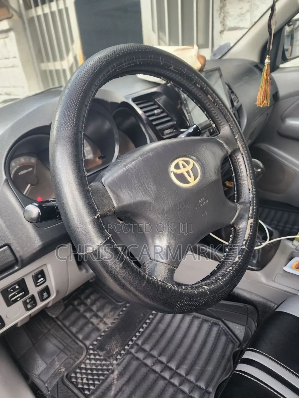 Toyota Hilux 2.5 D-4D SRX 2011 Gray