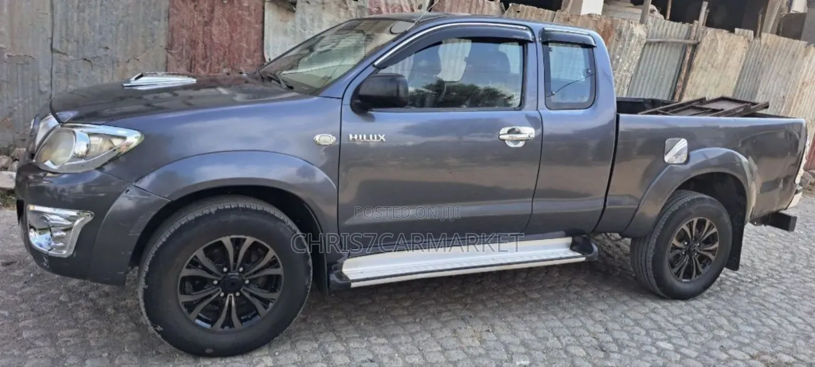 Toyota Hilux 2.5 D-4D SRX 2011 Gray