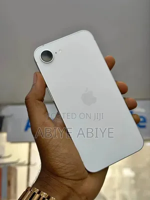 New Apple iPhone 16e 128 GB White