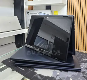 New Laptop HP OmniBook X Laptop 14-Fe0097nr 16GB AMD Ryzen 5 SSD 140GB