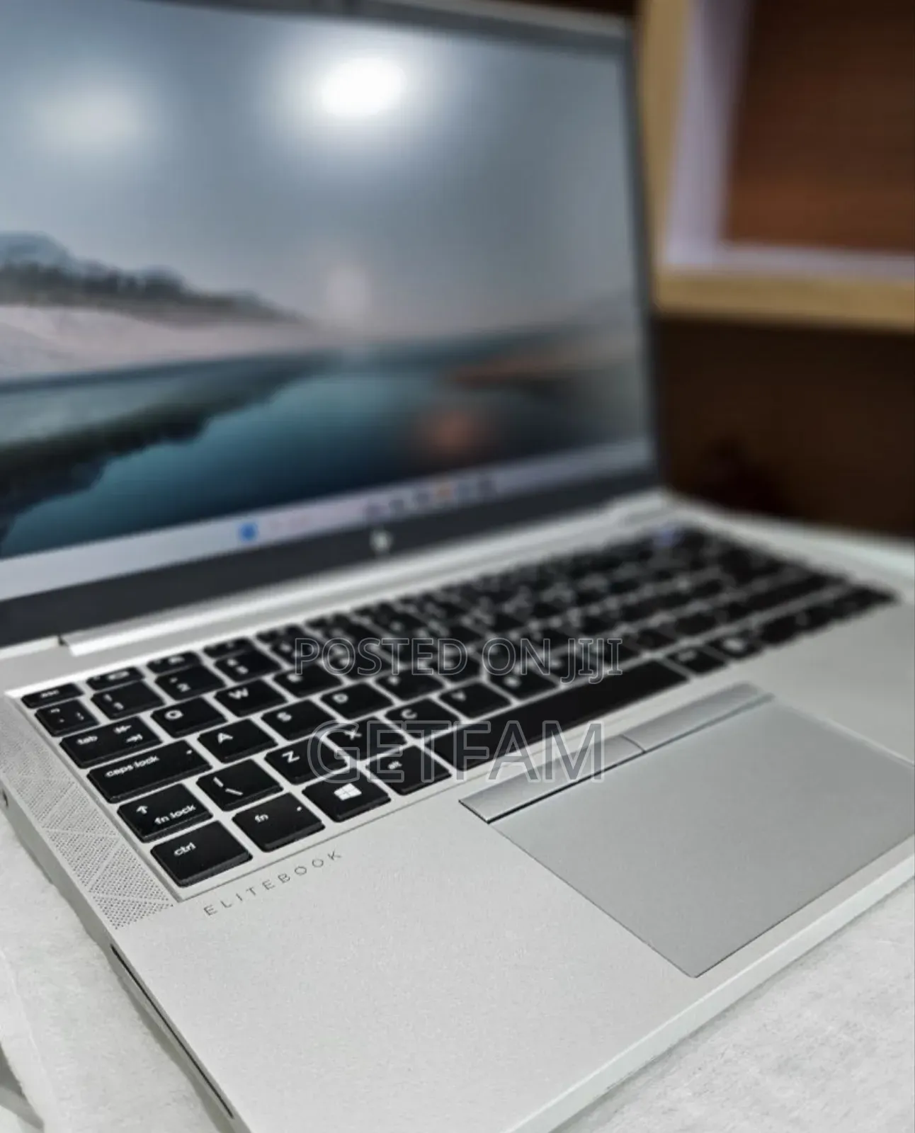 New Laptop HP EliteBook 840 G8 16GB Intel Core I7 SSD 512GB