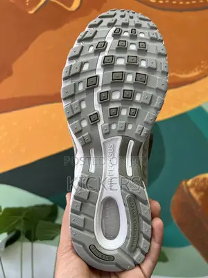 Nike Sports Wear Air Pagasus Olive