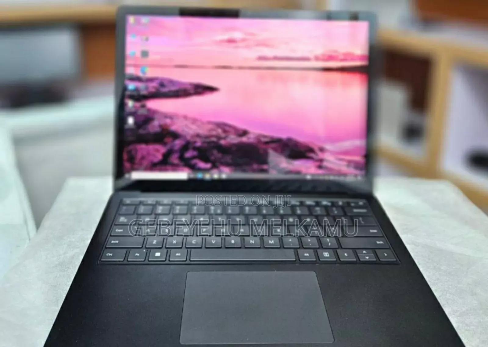 New Laptop Microsoft Surface 16GB Intel Core I7 SSD 512GB