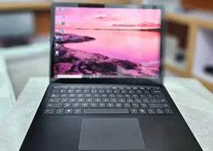 New Laptop Microsoft Surface 16GB Intel Core I7 SSD 512GB