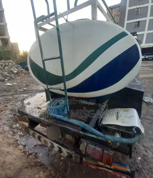 አስቸኳይ Isuzu Obama ሻወር ትራክ 2011 ሞዴል