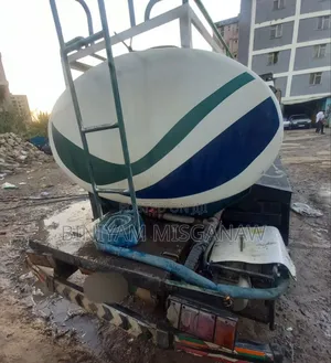 አስቸኳይ Isuzu Obama ሻወር ትራክ 2011 ሞዴል