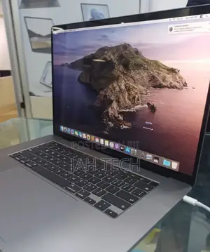 New Laptop Apple MacBook Pro 2019 32GB Intel Core I9 SSD 1T