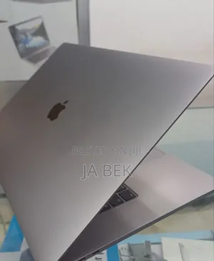 New Laptop Apple MacBook Pro 2019 32GB Intel Core I9 SSD 1T