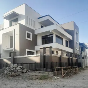 7bdrm Townhouse/Terrace in Ayat Zone Inside, Yeka for sale