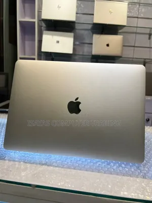 New Laptop Apple MacBook Pro 2020 8GB SSD 256GB