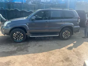 Toyota Land Cruiser Prado 3.0 D-4D 5dr 2006 Gray