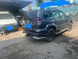 Toyota Land Cruiser Prado 3.0 D-4D 5dr 2006 Gray