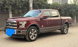 Ford F-150 Lariat 4x4 SuperCab Styleside 6.5 ft. box 145 in. WB 2017 Red