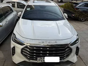 Jetour X70 Plus 2023 Off white