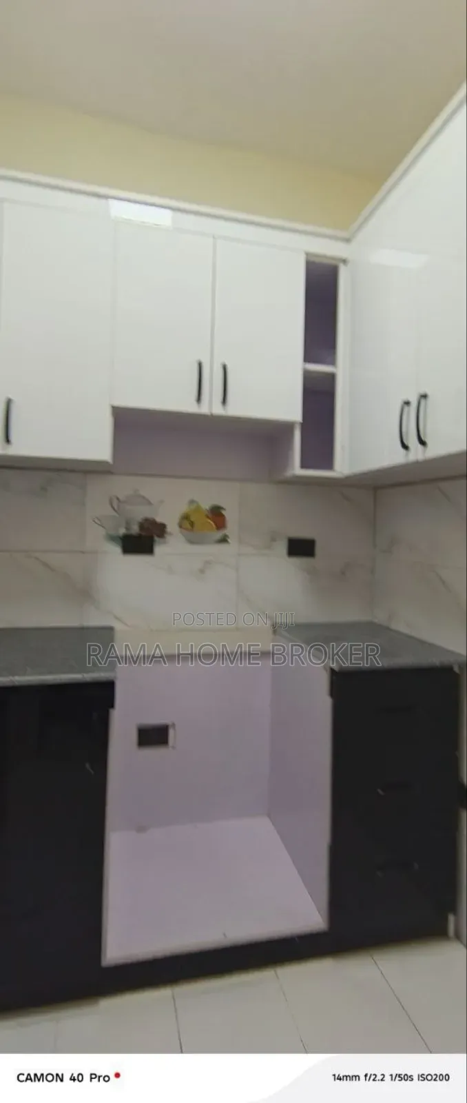 Furnished 3bdrm Condo in ግራውንድ ላይ አያት ኮንዶሚንየም, Yeka for sale