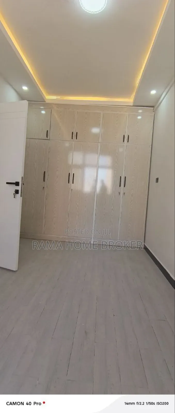 Furnished 3bdrm Condo in ግራውንድ ላይ አያት ኮንዶሚንየም, Yeka for sale