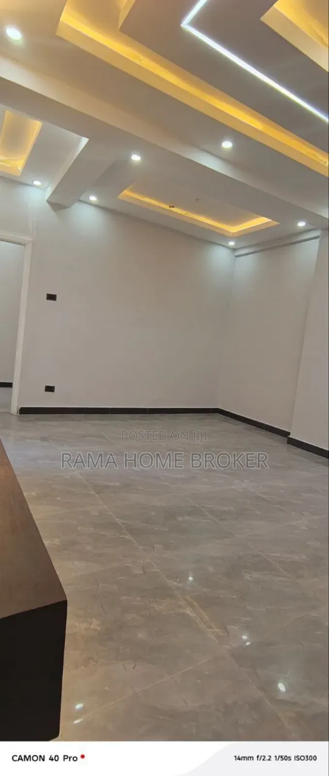 Furnished 3bdrm Condo in ግራውንድ ላይ አያት ኮንዶሚንየም, Yeka for sale
