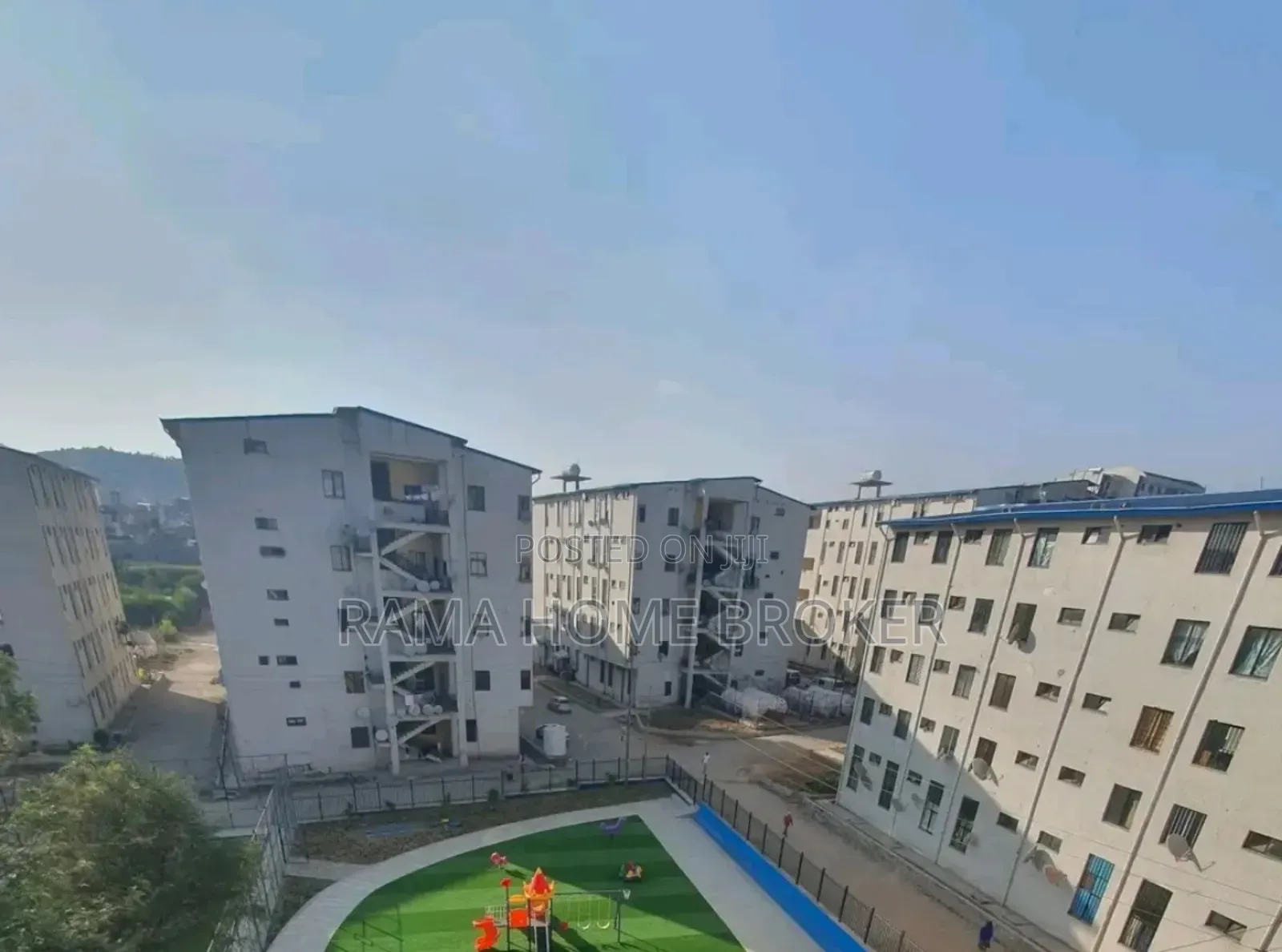Furnished 3bdrm Condo in ግራውንድ ላይ አያት ኮንዶሚንየም, Yeka for sale