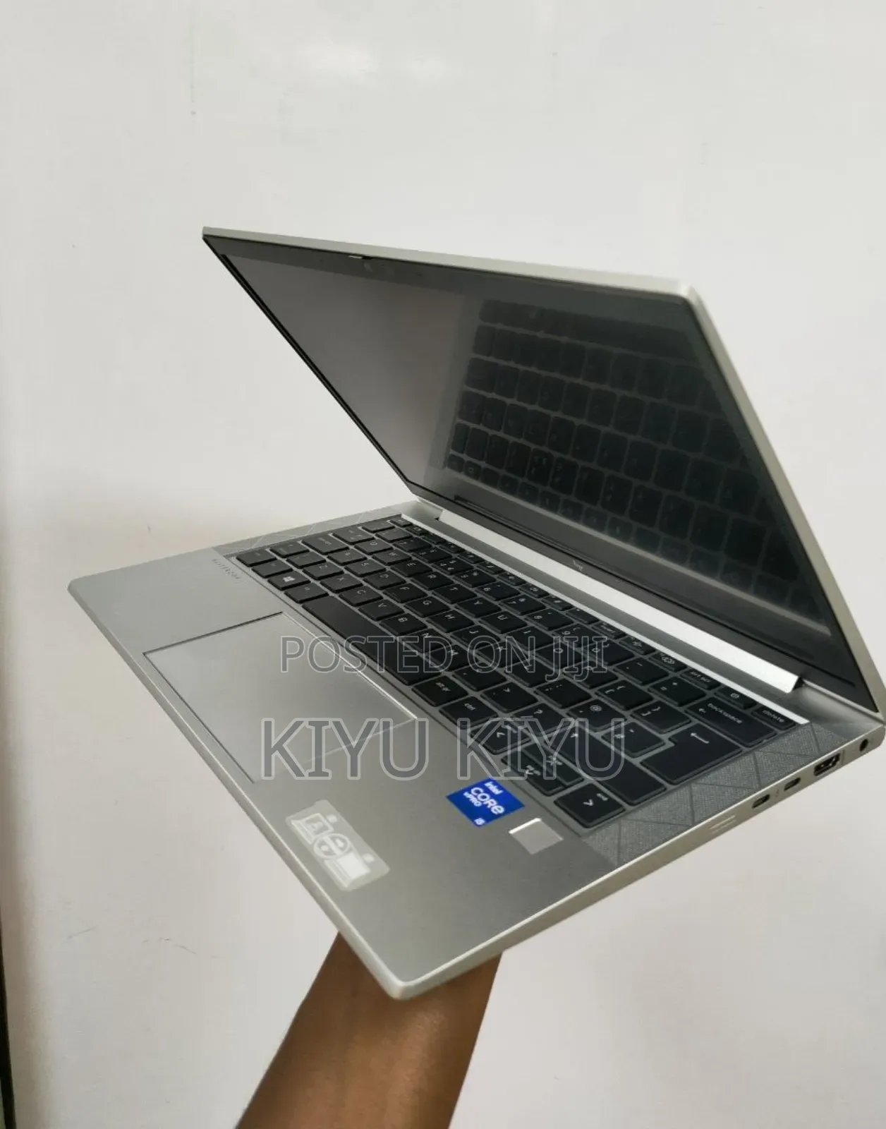 New Laptop HP EliteBook 830 G8 8GB Intel Core I5 SSD 512GB