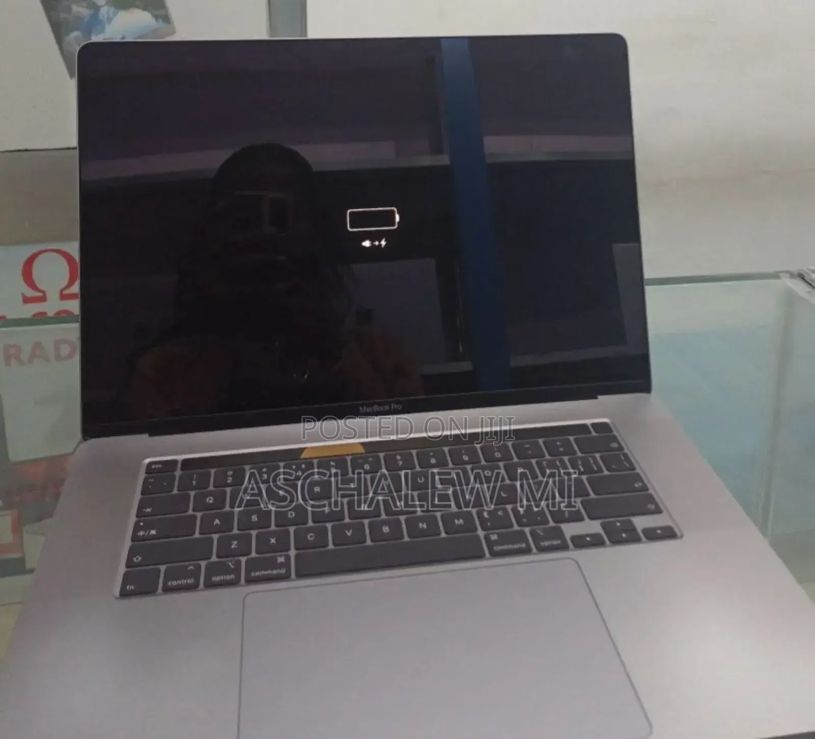 New Laptop Apple MacBook Pro 2019 32GB Intel Core I9 SSD 1T