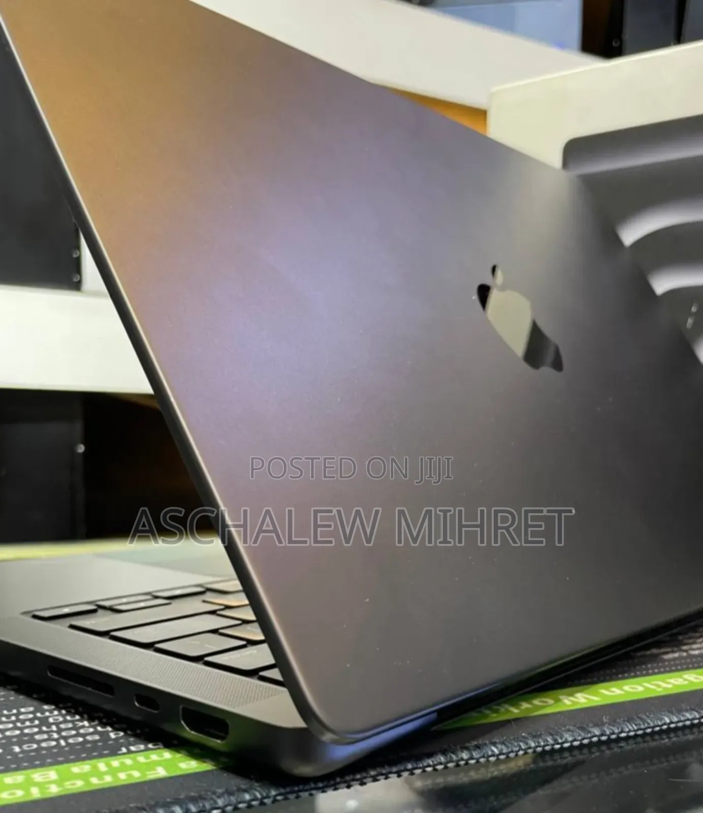 New Apple MacBook Pro 2024 M4 14-Inch 48GB Apple M4 Pro SSD 512GB