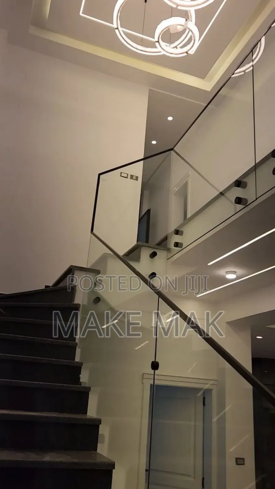 7bdrm House in Hill Side, Yeka for sale