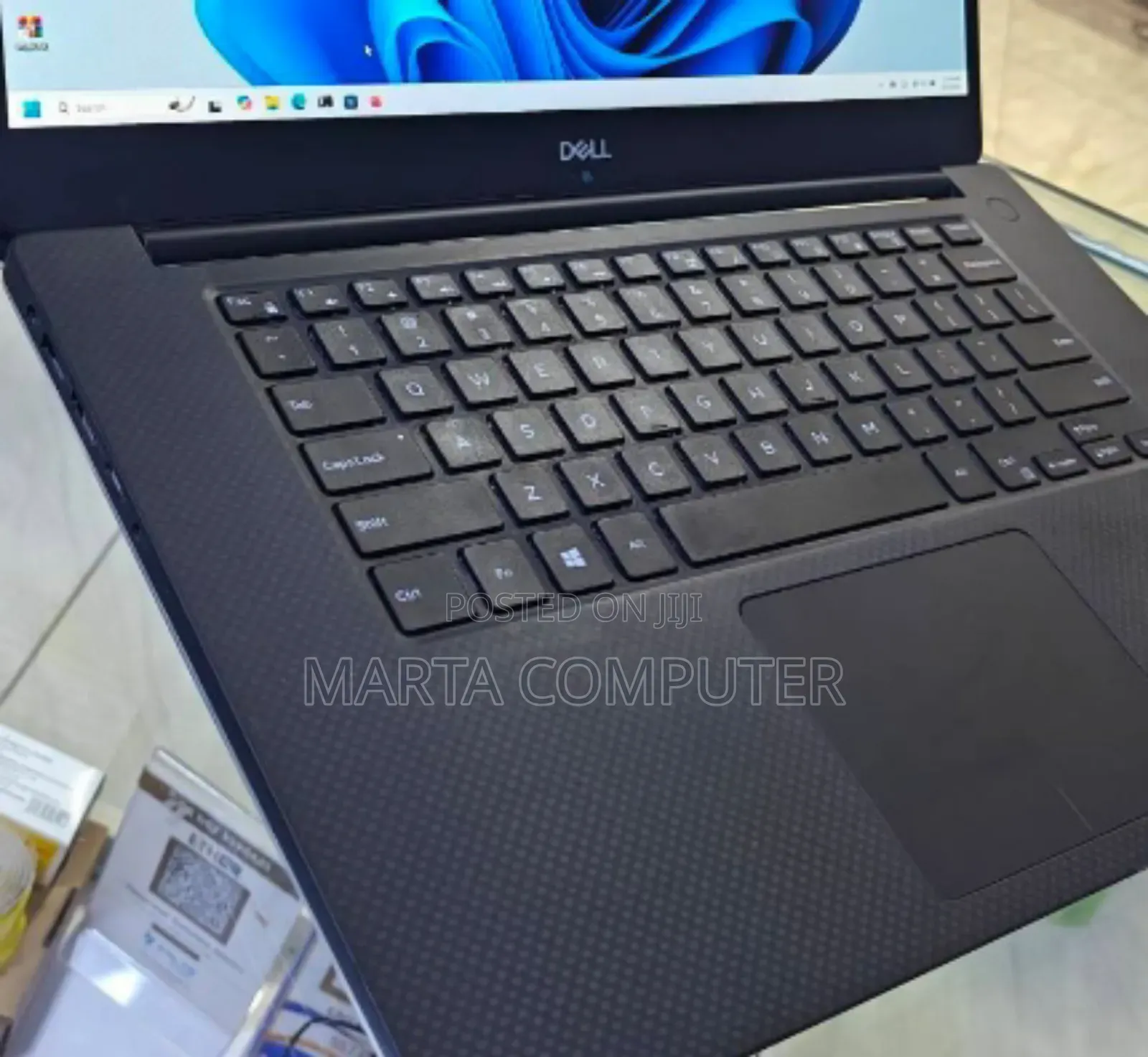 New Laptop Dell Precision 5530 16GB Intel Core I7 SSD 512GB