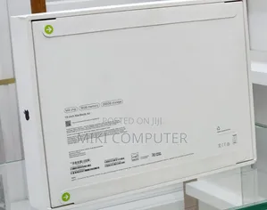 New Laptop Apple MacBook Air 2025 M4 13-Inch 16GB Intel SSD 256GB