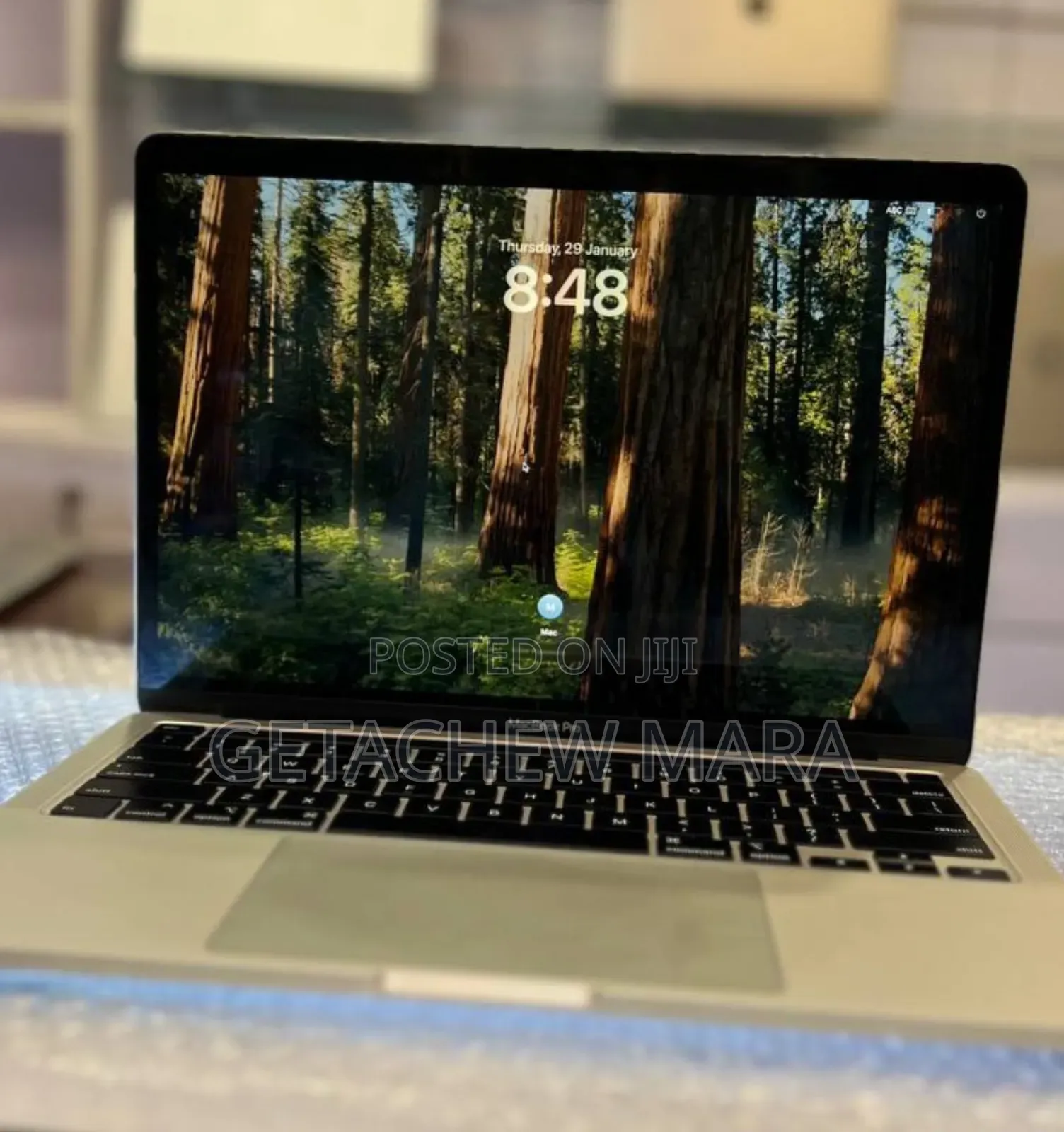New Laptop Apple MacBook 2020 8GB Intel Core I5 SSD 256GB