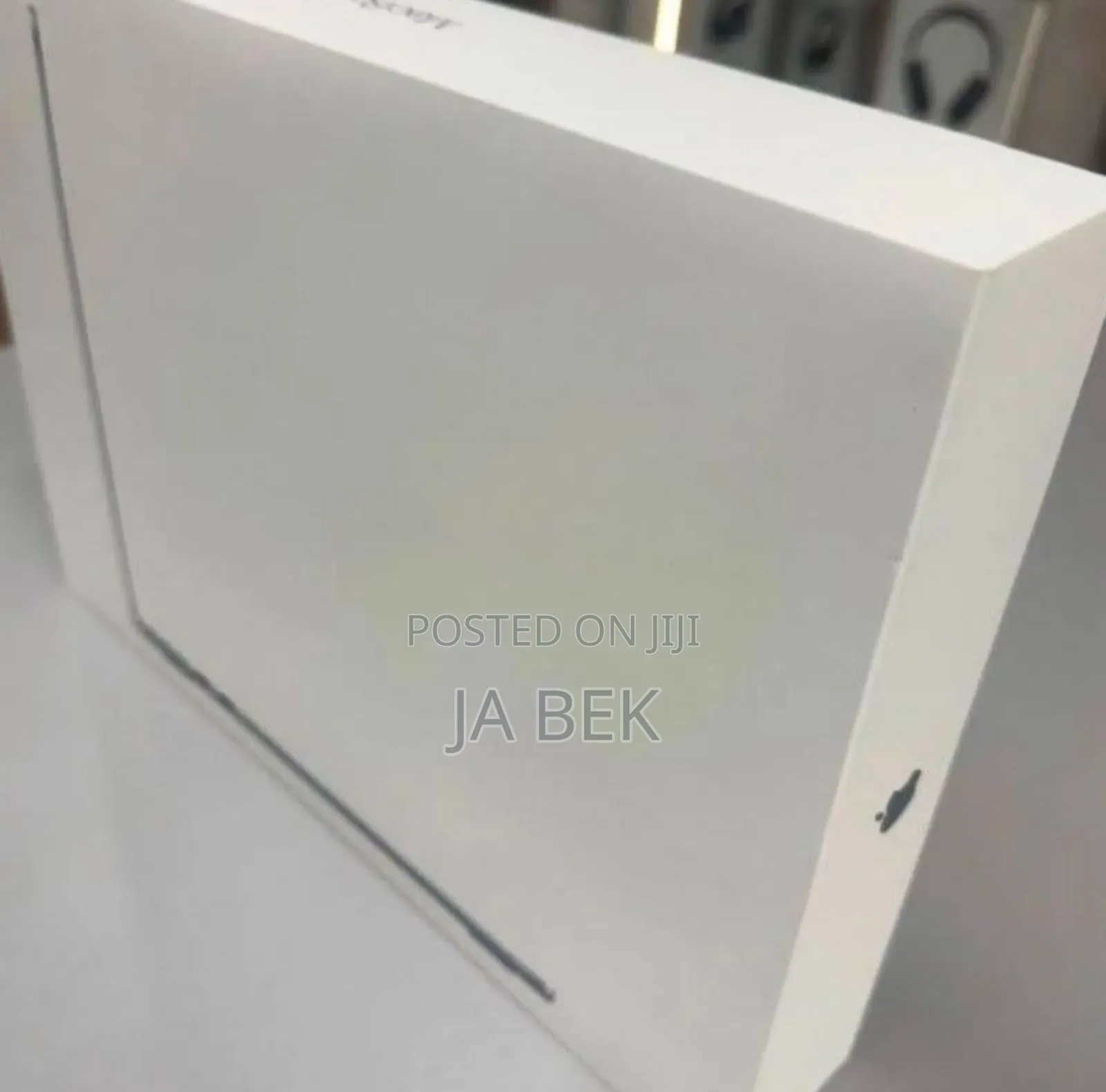 New Laptop Apple MacBook Air 2025 M4 13-Inch 16GB Apple M4 SSD 1T