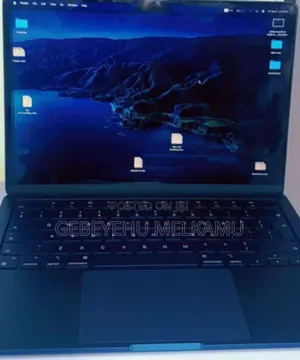 New Laptop Apple MacBook Air 2022 M2 16GB Intel Core I7 SSD 256GB