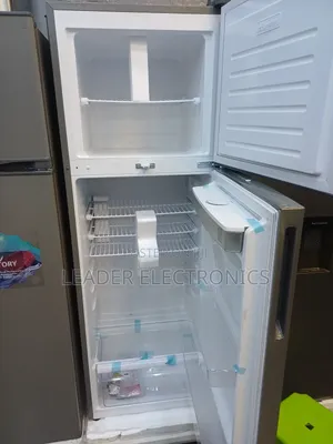 Boss Refrigerator Model 500 – Cooling With Built-in Water Dispenser