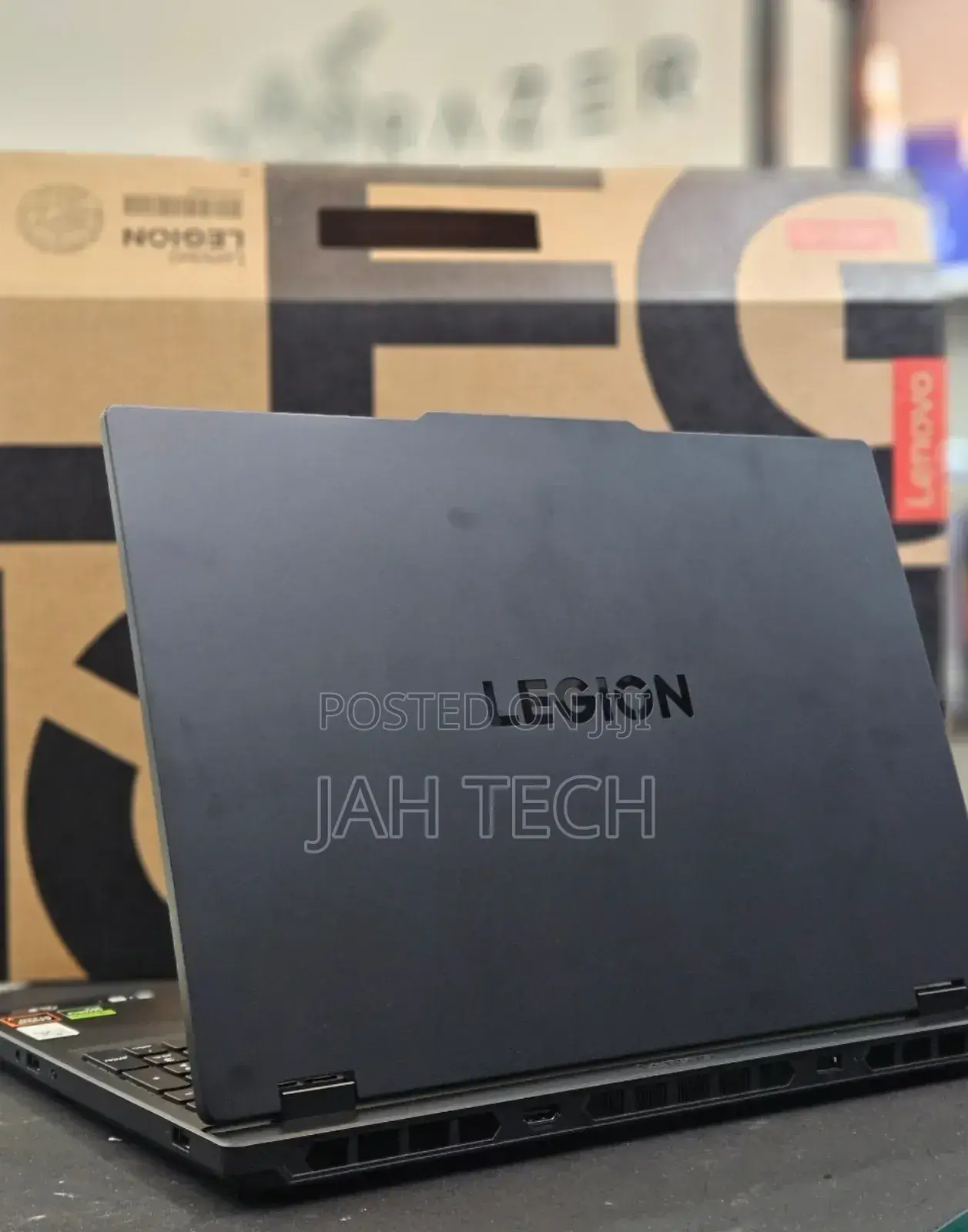 New Laptop Lenovo Legion 5 16GB AMD Ryzen 7 SSD 512GB