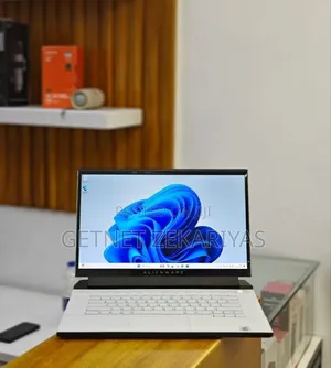 New Laptop Alienware Area-51m 16GB Intel Core I7 SSD 512GB