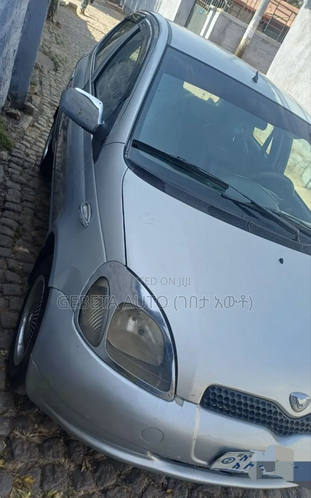 Toyota Vitz 2000